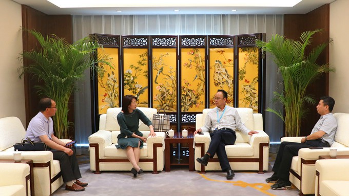 定西市委常委、宣傳部長(zhǎng)陳月芳一行 到集團(tuán)公司推介洽談合作項(xiàng)目
