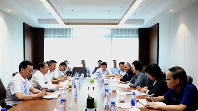 省委組織部副部長、省人社廳廳長周麗寧一行來集團(tuán)調(diào)研指導(dǎo)工作